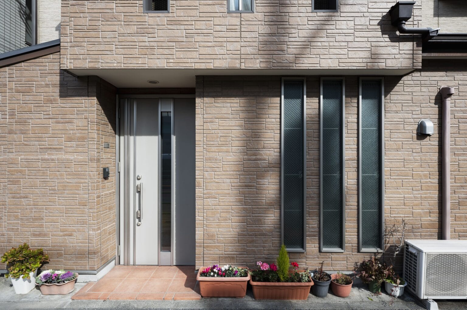 The Ultimate Guide to Siding Installation: What Every Homeowner Should Know